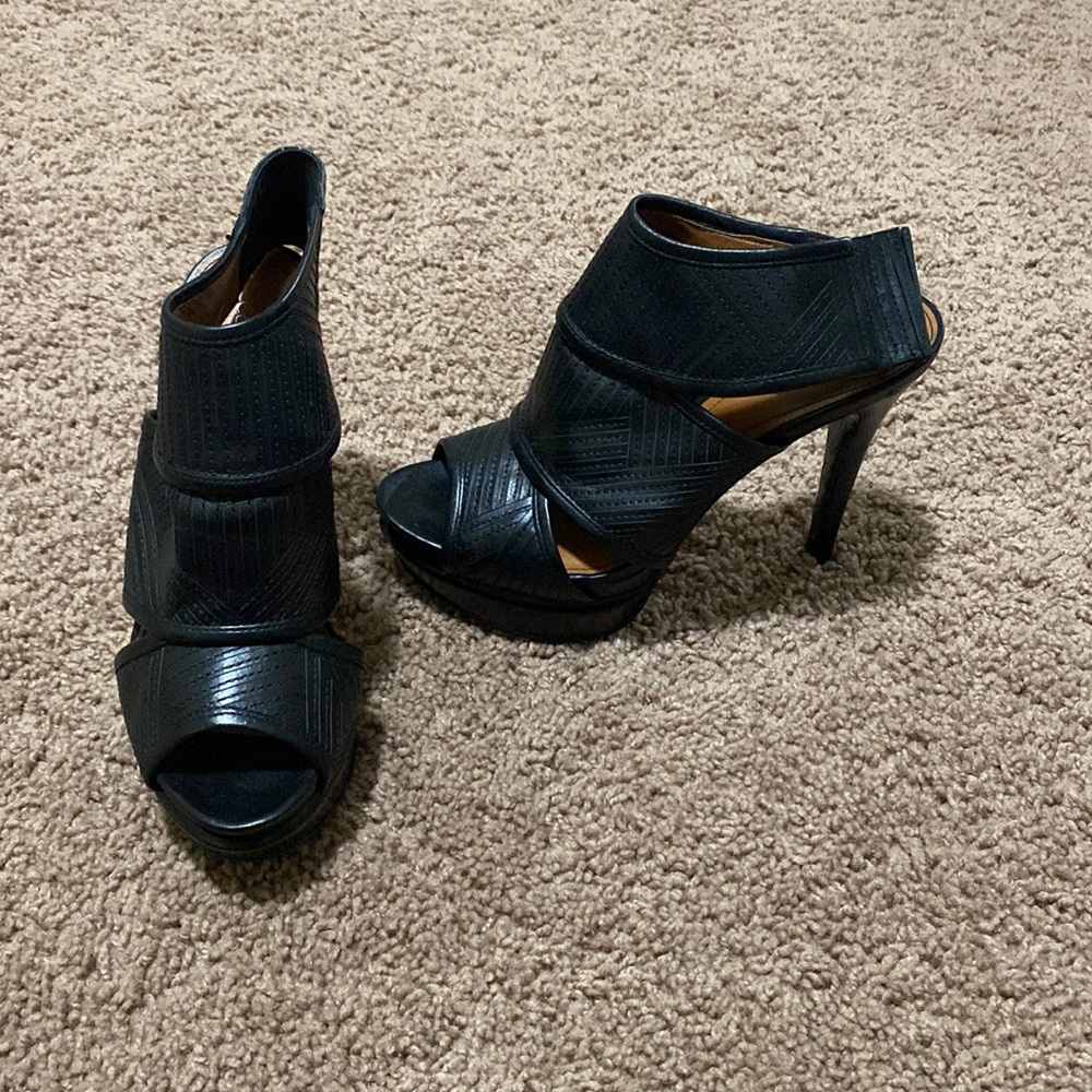 Calvin Klein brand new heels